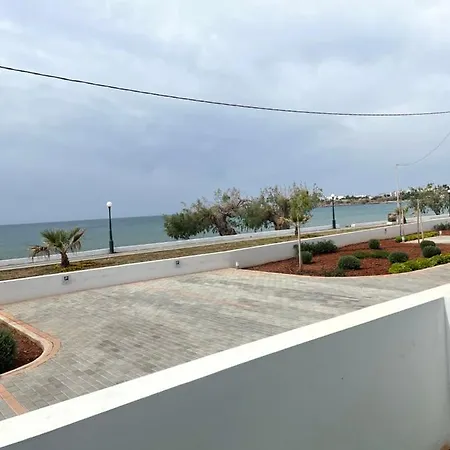 Fantasea Beachfront Villa