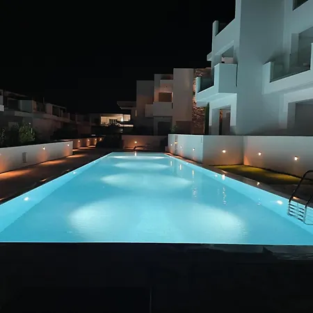 Fantasea Beachfront * Makrýgialos