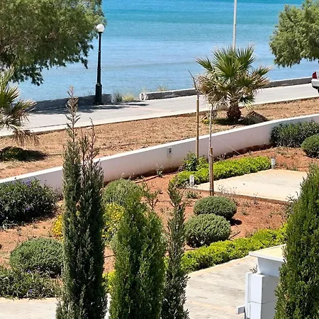 Villa Fantasea Beachfront Makrýgialos